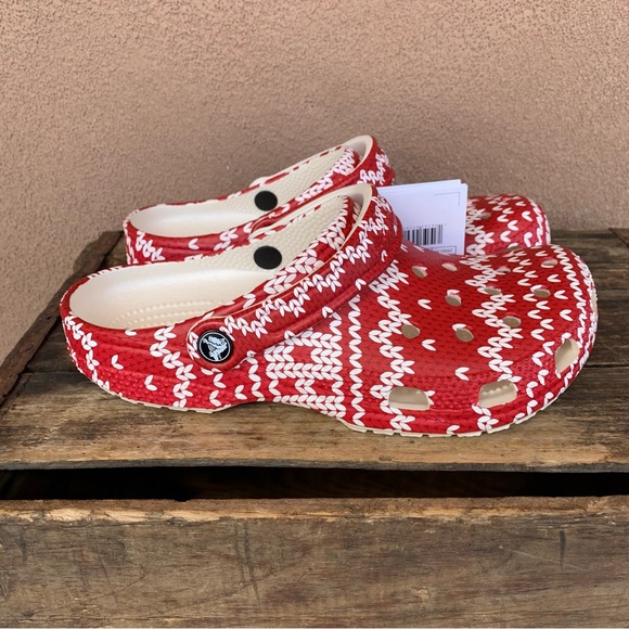 NWT CROCS Classic Holiday Sweater Clog - Picture 3 of 8